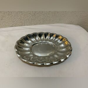 Ann Mary collection Scallop Edge Platter Tray Pewter Polished Finish 9x6.5